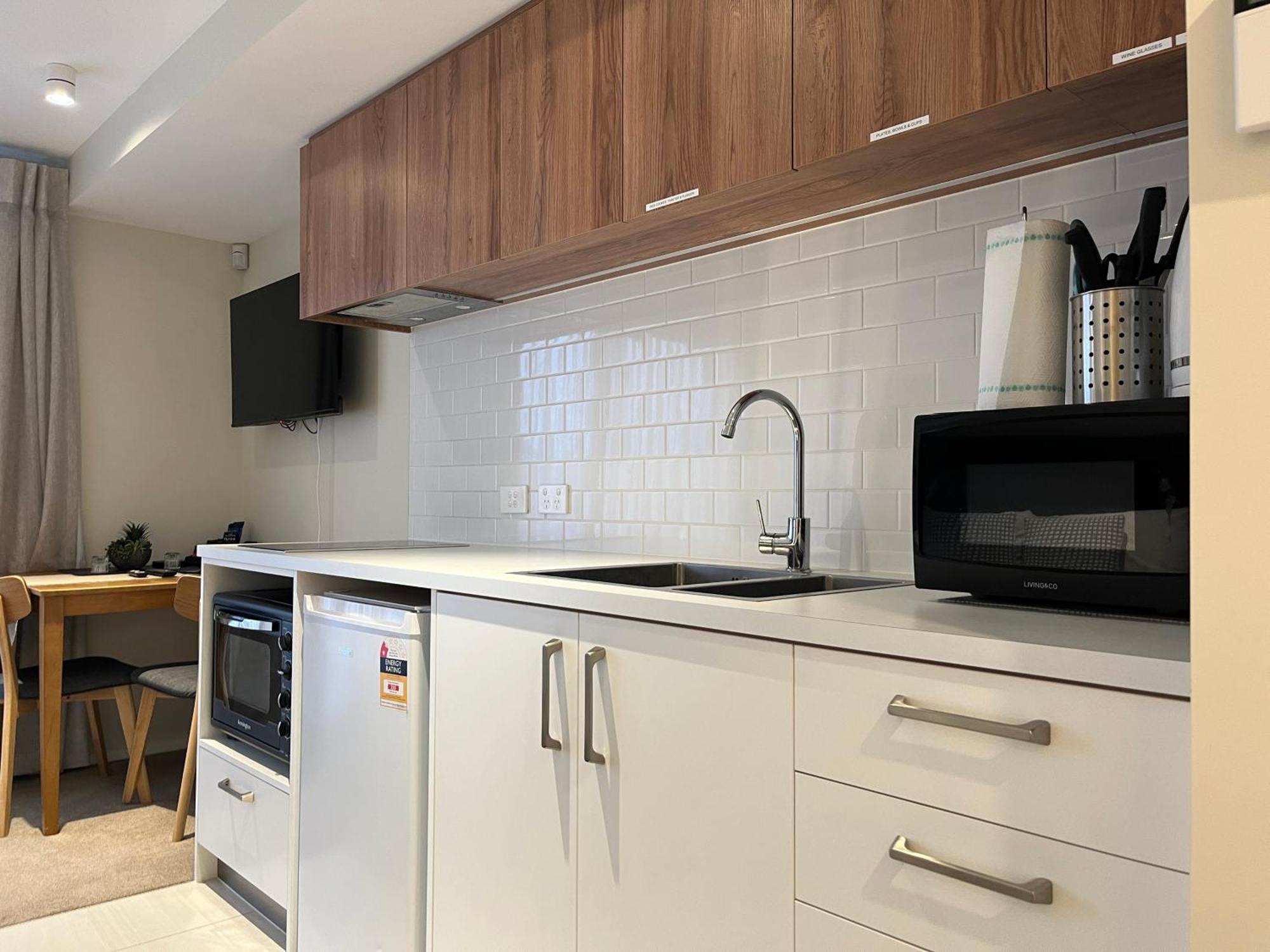 Queenstown Studio - 5Mins To Airport - Aircond - Free Wifi - Walk To Centre Exterior photo